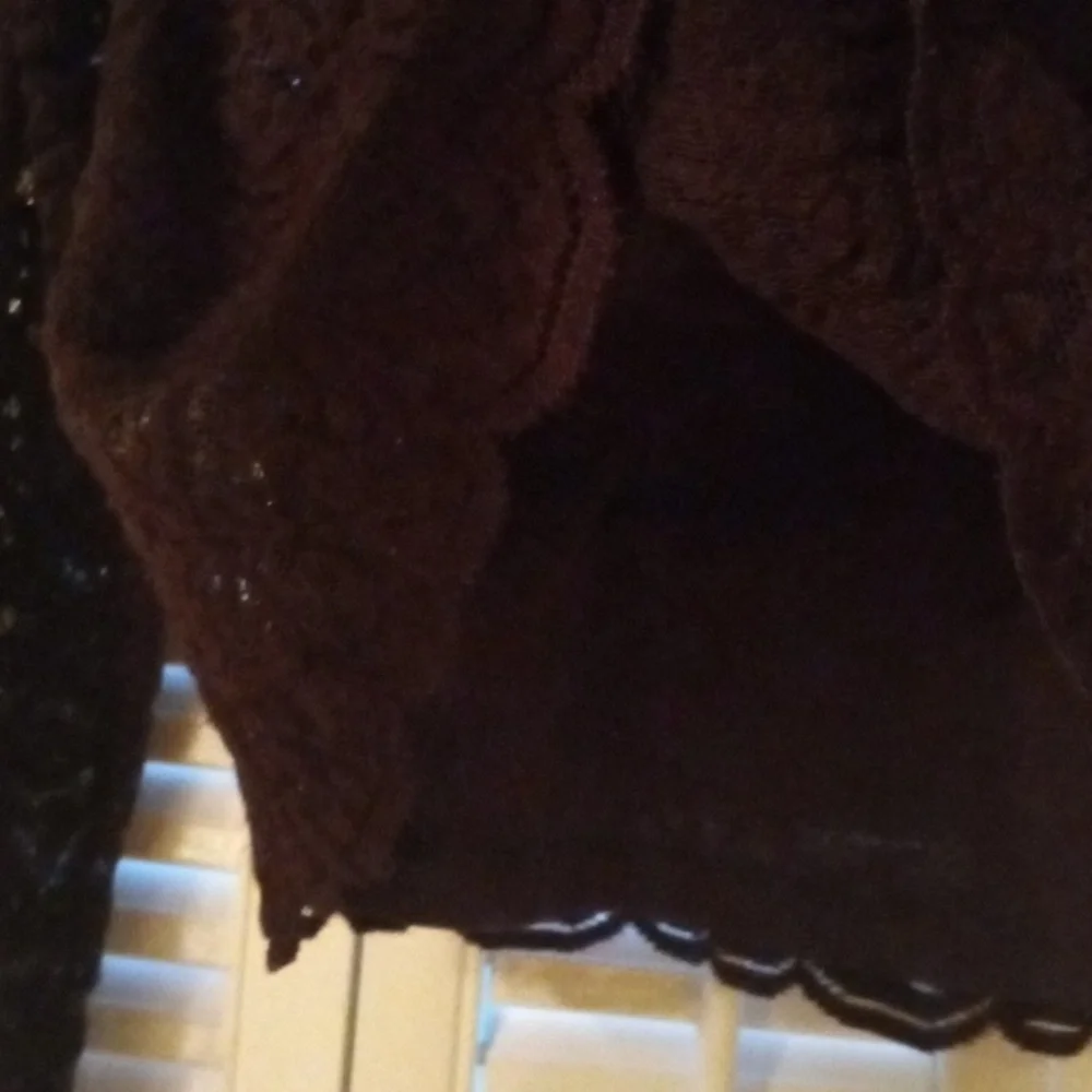 Lacey Top - Picture 4 of 4